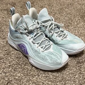 Way of wade women’s volleyball shoe